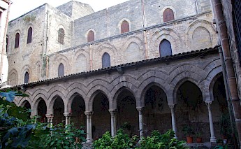Chiesa della Magione, Piazza Magione. Flickr:Snappa 2006