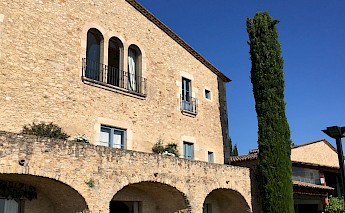 Great Pyrenees, Costa Brava & Catalonia E-Bike Tour in Spain