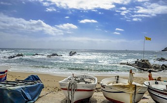 Beach in Costa Brava, Spain. Kiran Gurung@Unsplash