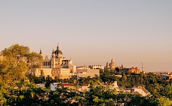 Palacio Real at a beautiful summer sunset. Unsplash:Eduardo Rodriguez