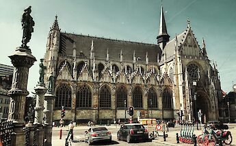 Gothic cathedral, Brussels, Belgium. Flickch@Unsplash