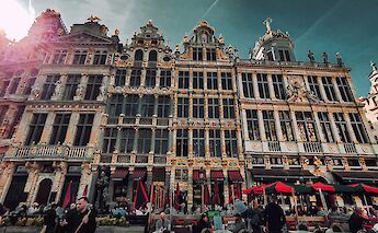 Outdoor dining in Brussels, Belgium. Flickch@Unsplash