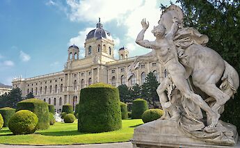Horse statue in Vienna, Austria. Unsplash@Vitaliia Ponomarova