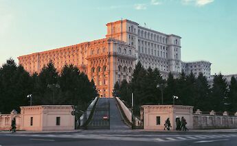 The People's Palace in Bucharest, Romania. Felipe Simo@Unsplash