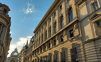 Street in Bucharest, Romania. Czapp Botond@Unsplash