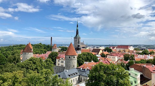 Skyline view of the Old Town, Tallinn. Karson Nyibnmueuqi@Unsplash