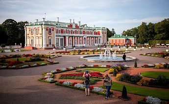 Lovely garden in front of the Kadriorg's Art Museum, Tallinn. Frederic Koberl@Unsplash