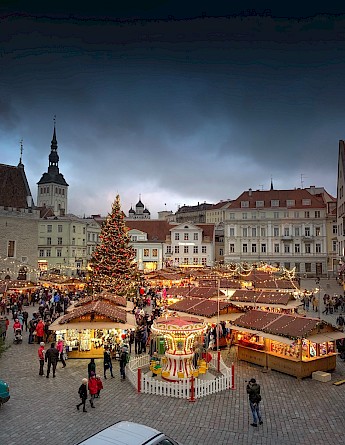 Christmas Market in Tallinn, Estonia. Hert Niks@Unsplash