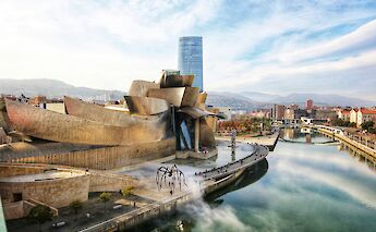 Guggenheim Museum, Bilbao, Spain. Jorge Fernandez Salas@Unsplash