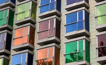 Colorful windows, Bilbao, Spain. Sergio Orbea@Unsplash