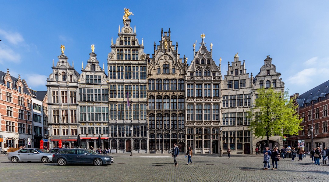 Grote Markt, the central square of Antwerp, Belgium. Juliana@Unsplash