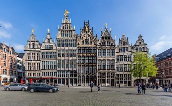 Grote Markt, the central square of Antwerp, Belgium. Juliana@Unsplash