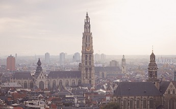 Cathedral of Our Lady, Antwerp. Zoe Gayah Jonker@Unsplash