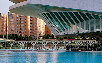 Palau de les Arts - Opera House in Valencia. Rafael Hoyos@Unsplash