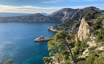 Coast of Marseille, France. Hugo Vidal@Unsplash