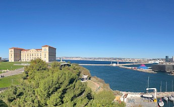 Panoramic photo of Pharo Palace, Marseille. Benoit Prieur@Wikimedia Commons