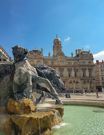 Blue skies above the Bartholdi Fountain, Lyon. Unsplash@Jonne Makikyro