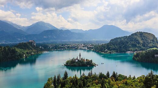 Mary's Church, Lake Bled, Slovenia. Arnaud Steckle@Unsplash