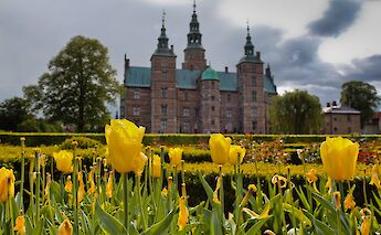 Rosenborg Castle in Copenhagen, Denmark. Hernan Pinera@Flickr