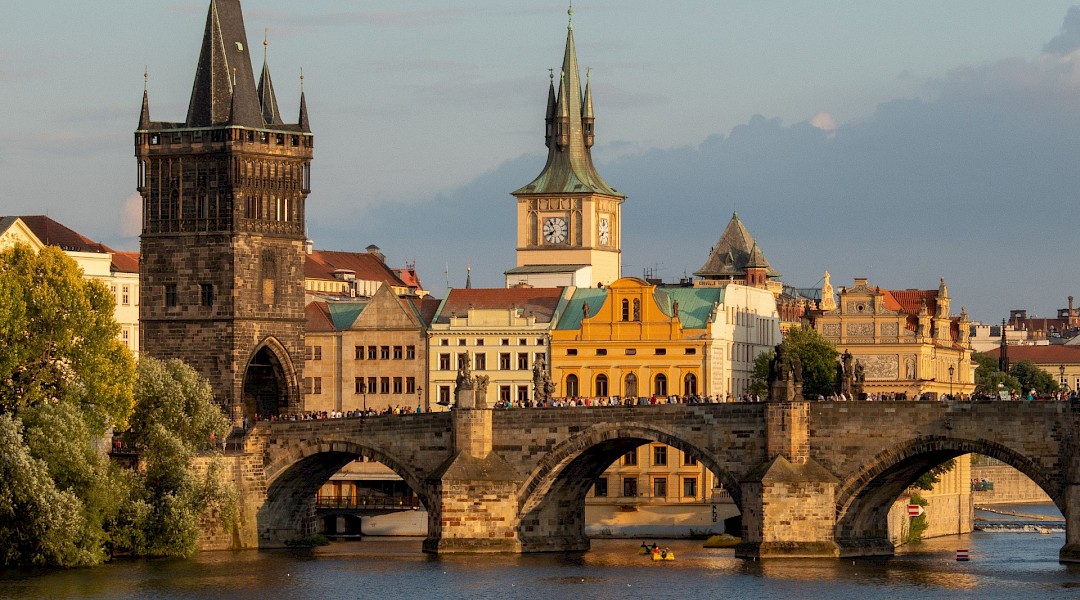 Charles Bridge, across the Vltava River, Prague. Martin Krchnacek@Unsplash