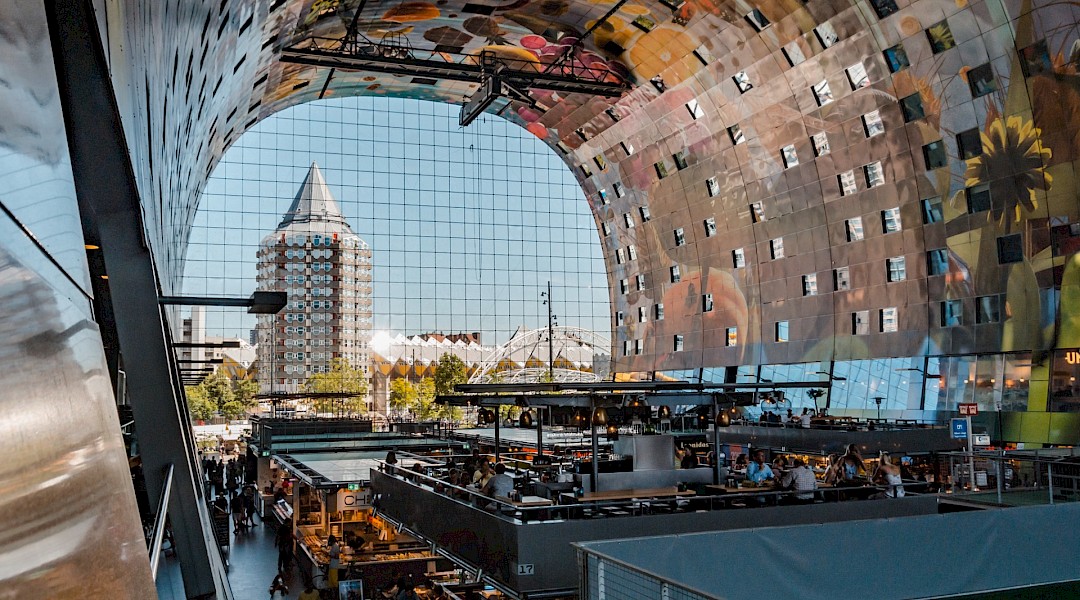 Foodhallen, market hall Rotterdam with restaurants inside. Mike van den Bos@Unsplash