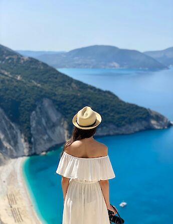 Kefalonia, Greece. Radu Spataru@Unsplash