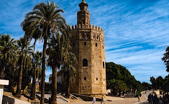 Torre del Oro, Golden Tower, Seville. (Chris Boland)[www.chrisboland.com/spain] @Unsplash
