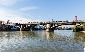 Bridge of Triana, Seville, Spain. Diego Delso@Wikimedia Commons