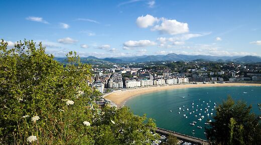 San Sebastian, officially known as Donostia / San Sebasti&aacute;n. Andrea Huls Pareja@Unsplash