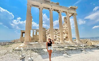 Acropolis, Athens, Greece. Alexandra Tran@Unsplash