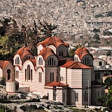 Greek Orthodox Church - on the way to Monastiraki, Athens. Lazarescu Alexandra@Unsplash
