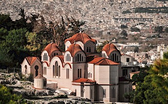 Greek Orthodox Church - on the way to Monastiraki, Athens. Lazarescu Alexandra@Unsplash