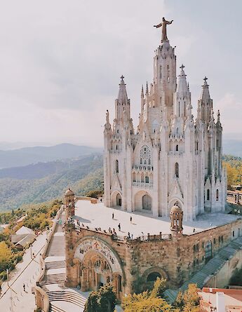Sagrada Familia, Barcelona, Spain. Tomas Nozina@Unsplash