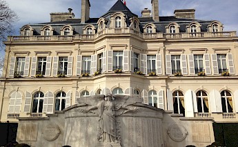 Hotel de Ville, Avenue de Champagne à Epernay. ADT Marne@CC