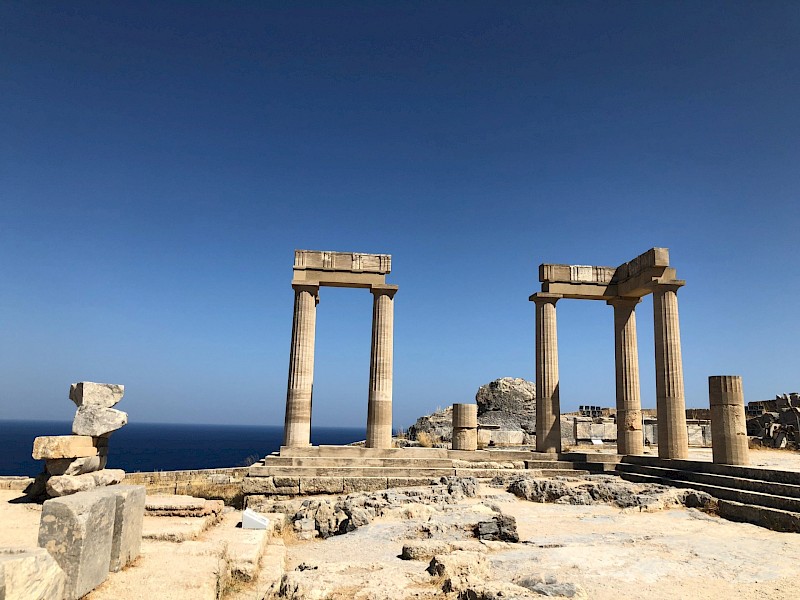 Ancient Temple ruins, Rhodes, Greece. La Khai Way@Unsplash