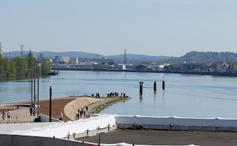 Rhone, Saone, Confluence, Lyon, France. Dingy@Wikimedia Commons