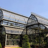 Green house at Parc de la Tête d'or, Lyon, France. Phinou@wikimedia commons
