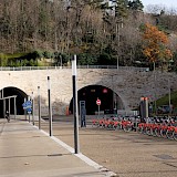 Tunnel De la Croix Rousse, Lyon, France. TouN@wikimedia commons