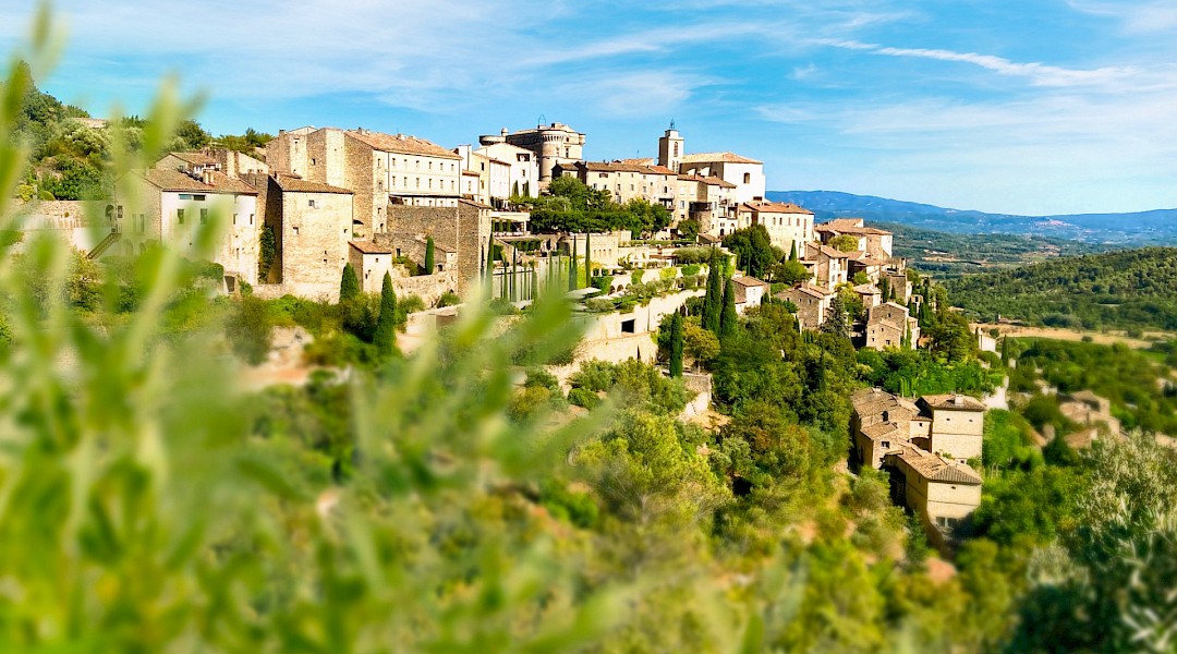 Aix-en-Provence to Luberon E-Bike Tour with Olive Oil & Wine Tasting