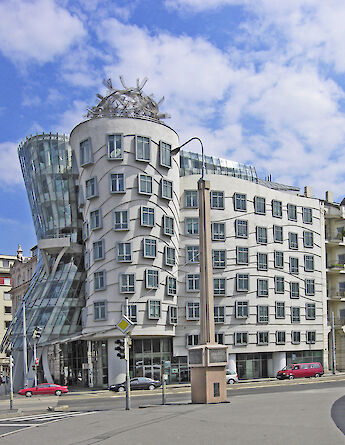 Dancing House in Prague, Czech Republic. CC:Hans Peter Schaefer