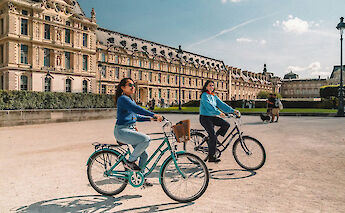 Enjoying the bike tour, Paris bike tour, France. CC:TO