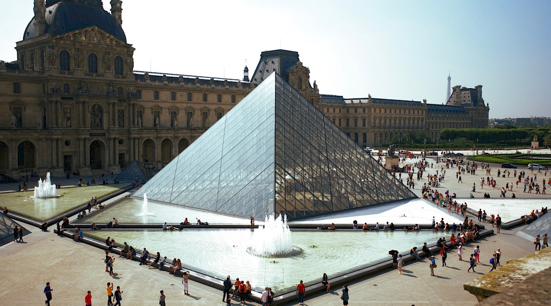 Louvre Museum is home to some of the most canonical works of Western art, including the Mona Lisa and the Venus de Milo, Paris, France. Daniele D'Andreti@unsplash
