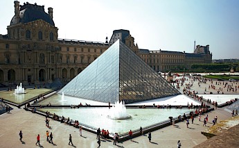 Louvre Museum is home to some of the most canonical works of Western art, including the Mona Lisa and the Venus de Milo, Paris, France. Daniele D'Andreti@unsplash