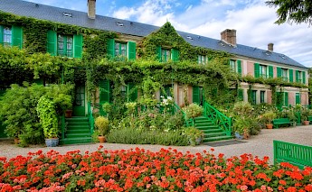 Monet's house, where Claude Monet lived and painted for 43 years. Monet was inspired by his gardens, and spent years transforming them, planting thousands of flowersFondation Monet@wikimedia commons
