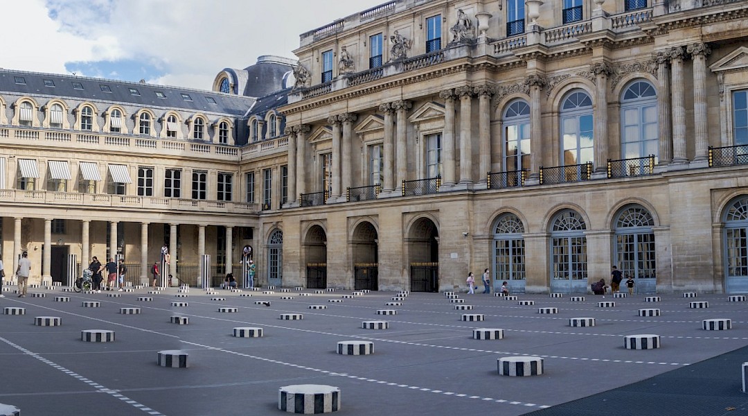 Colonnes des Buren on the forecourt of the Palais Royal, Paris, France. Pass Horizon@unsplash
