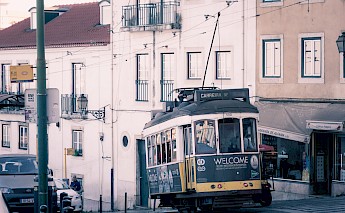 Tram, one of the modes of public transport in Lisbon, Portugal. Sandra Grünewald@unsplash