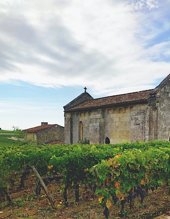 Church in Saint-Emilion, France. Sigmund@unsplash