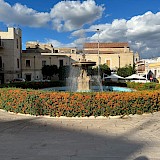Water Fountain, Piazza Municipio, Naples, Italy. Ferdi2005@Wikimedia Commons