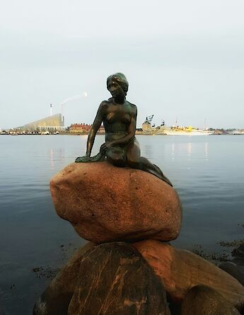 Little Mermaid, Copenhagen, Denmark. Jose Manuel Alonso de Caso@Unsplash