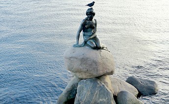 The Little Mermaid, Copenhagen, Denmark. Rafa G Bonilla@Unsplash.
